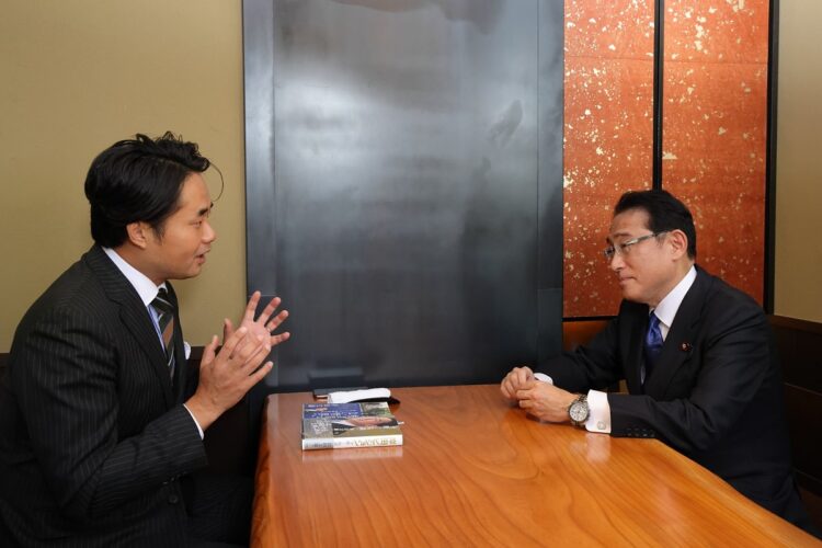 対談を行った岸田氏と杉村氏