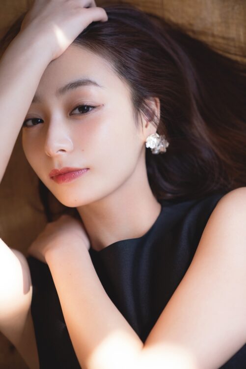 透き通るような肌が特徴的