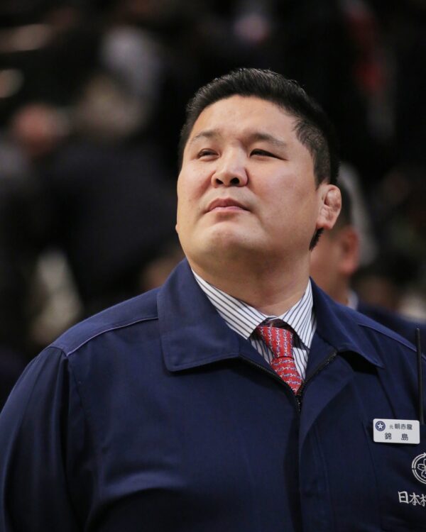 錦島親方（元関脇・朝赤龍、時事通信フォト）