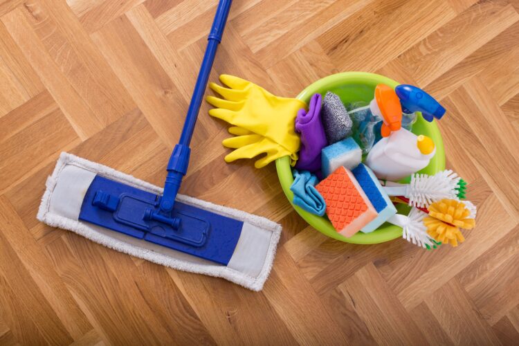 老親宅の大掃除をする際のポイントは？（写真／アフロ）