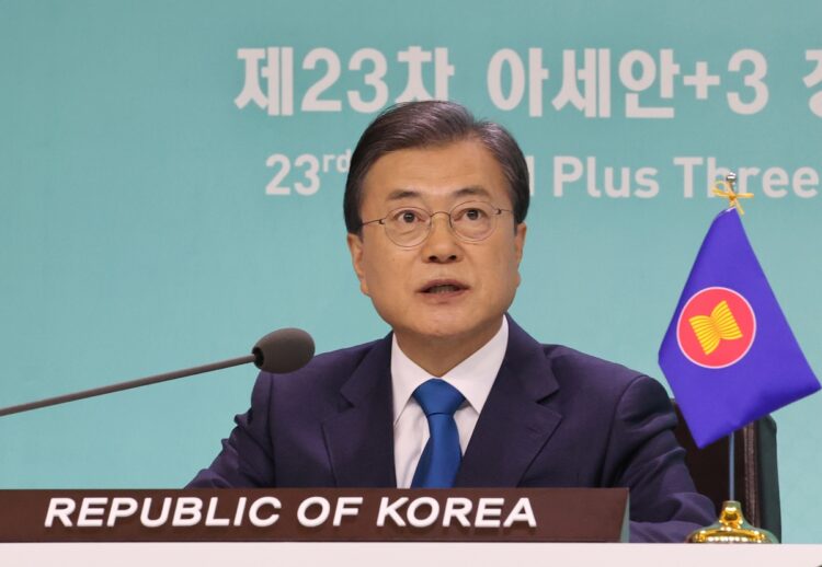 韓国はキムチの輸入量が年々増えている（EPA＝時事）