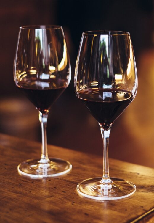 赤ワインに含まれるポリフェノールは健康に良いとされるが…（写真／GettyImages）