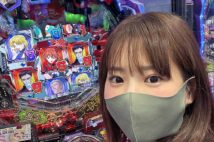 グラビア写真集やDVDも発売するパチンコライター・ナミ(撮影/藤岡雅樹)
