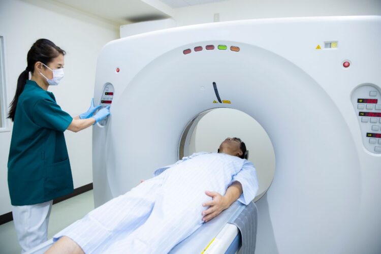 高度な検査をすれば安心というものではない（pixta）