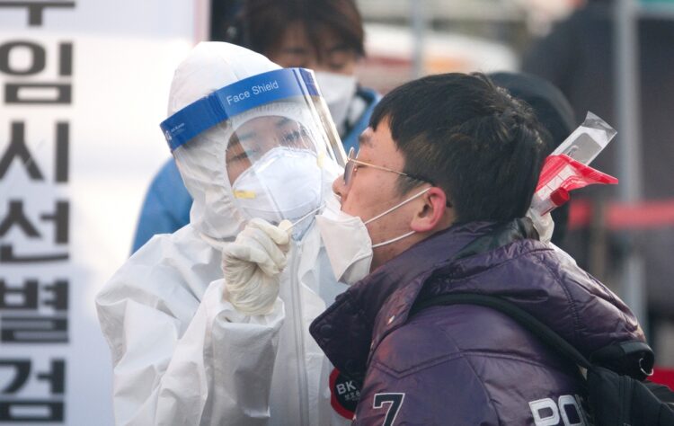 韓国は入国前後のPCR検査回数の緩和を発表（写真／AFLO）