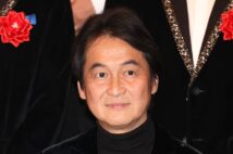 自動運転車に乗る?乗らない?(夏野剛氏、時事通信フォト)