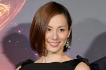 米倉涼子を追い詰めたのはだれか(時事通信フォト)