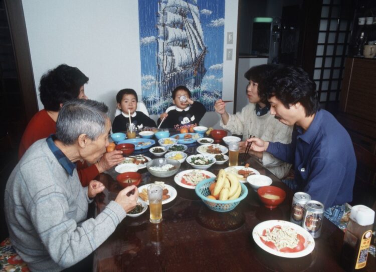 楽しい団らんを悲劇にしないために（写真はイメージです＝時事）