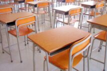 コロナ禍のモンペ「わが子に特別授業を…」 教師は法的に対抗できるか