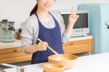 みそ汁をインスタントにして月2550円節約… 得する自炊の手抜き術8選