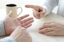 熟年離婚の話し合い 「ふざけるな!」の一言で慰謝料支払いのリスクも