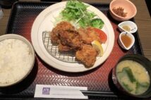 大戸屋vsやよい軒「唐揚げ定食」食べ比べ 方向性の違いはっきり!