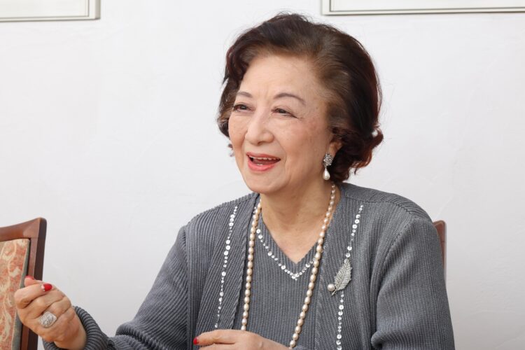 介護うつを乗り越え、「最後までやりきった」と語る小山(撮影/浅野剛)