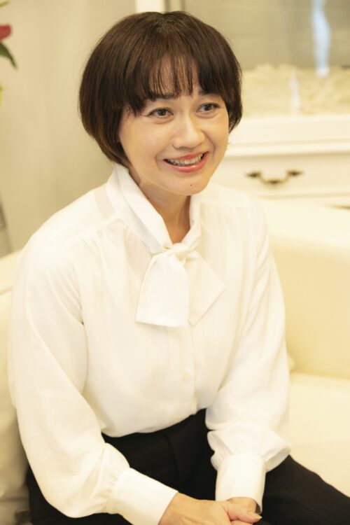 「最近、膨大な資料室の断捨離をやり始めました」と