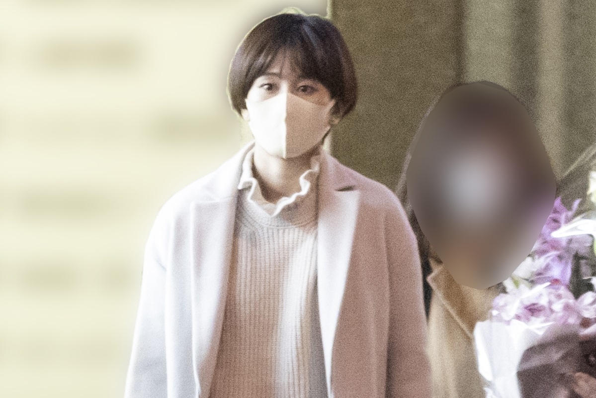 写真】海外進出を目指す前田敦子 満島ひかりのスタッフに協力