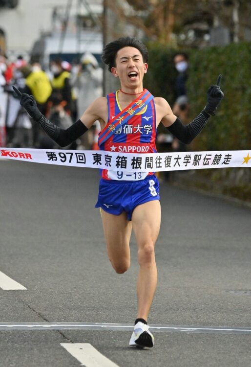 今年の箱根で往路優勝に貢献した三上雄太もまだ4年生で残っている創価大（時事通信フォト）