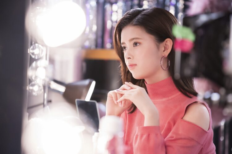 ふんわりとした表情をするRIMA