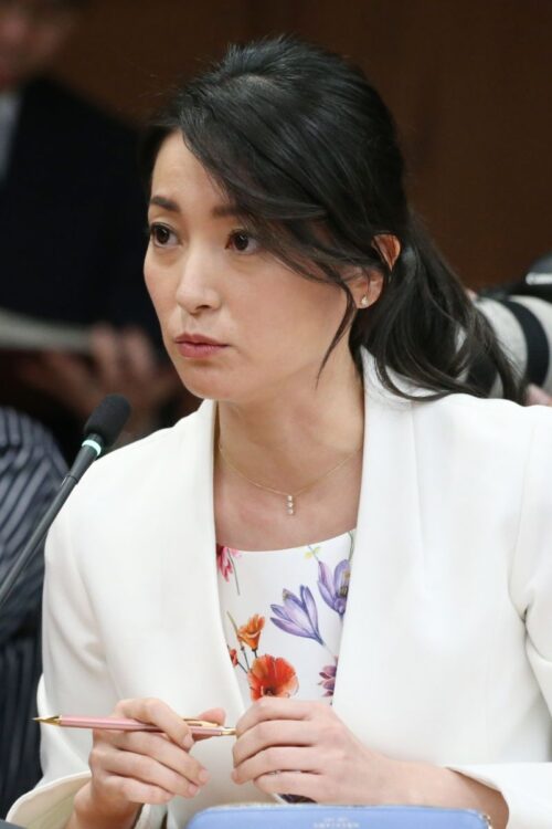 大人気 大江麻理子アナが マスク着用 で挑むニュース戦争 Newsポストセブン Part 2