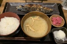 焼き魚を手軽に!干物定食のファストフード「しんぱち食堂」に行ってみた