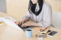 副業サラリーマンが専業主婦妻を社長に法人化 納税額が激減するカラクリ