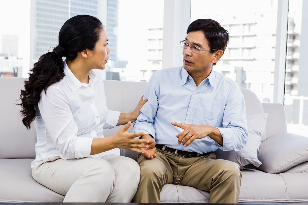 簡単にできるストレス解消法 左こぶしを握る おでこをタップ Newsポストセブン 簡単にできるストレス解消法 左こぶしを握る おでこをタップ Newsポストセブン