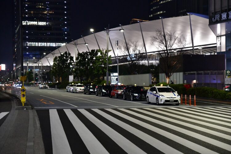 緊急事態宣言、出張や移動の減ったなか、東京駅・八重洲は…