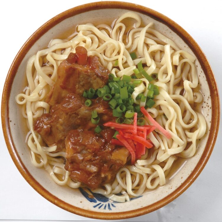 『ソーキそば 半生麺 3食入り』（あさひ　1728円）