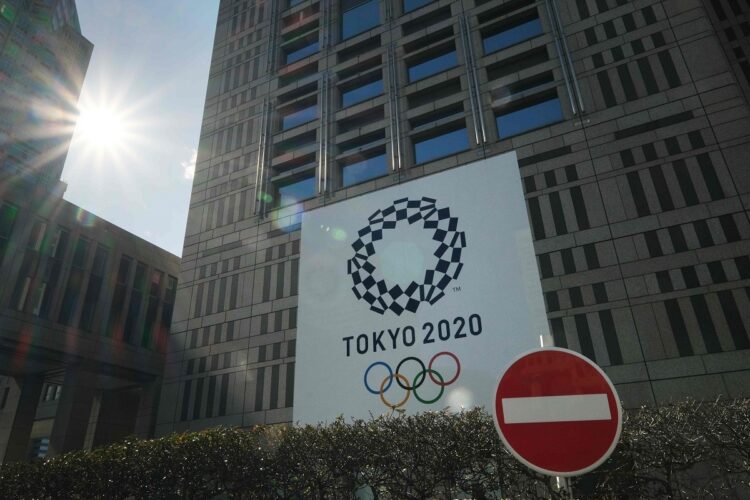 東京五輪に関するニュースは海外からもたらされることも多い（AFP＝時事）