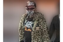 古田新太の「かわいい」と自負する私服に「素敵なセンス」の評