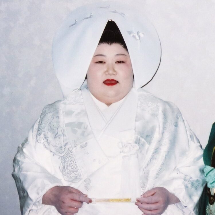 元夫との結婚式で白無垢姿の赤堀恵美子容疑者（2001年）