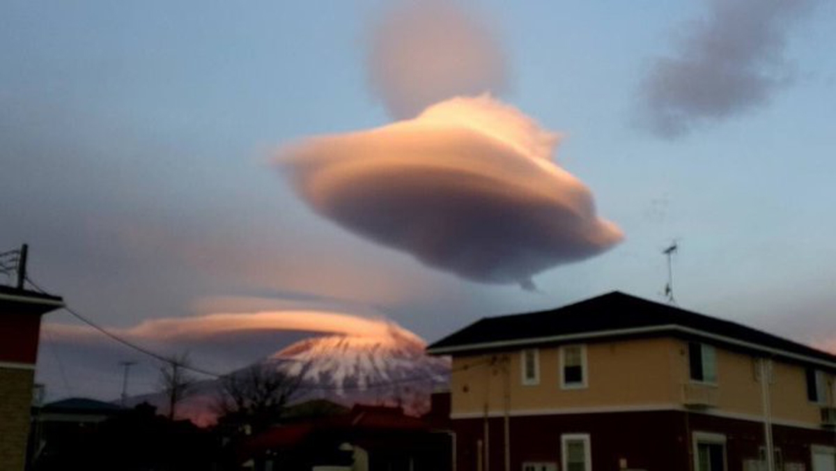 市川海老蔵も注目の地震雲 予兆としての信憑性に専門家は懐疑的 Newsポストセブン