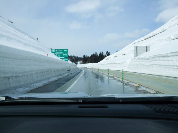 除雪の状況によってアイサイトXの高度運転支援がきかない局面もあったが、この程度整備されていれば何の問題もなし