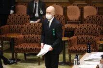 国会に参考人招致された中島信也新社長(時事通信フォト)