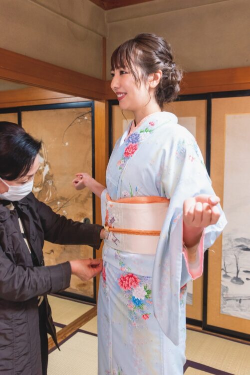 きもの旅 しゃなり(仙北市角館町中町25「たてつ家」)。レンタル・着付け5000円※事前に要予約