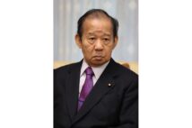 二階俊博・幹事長の“奇言”が目立つように（時事通信フォト）