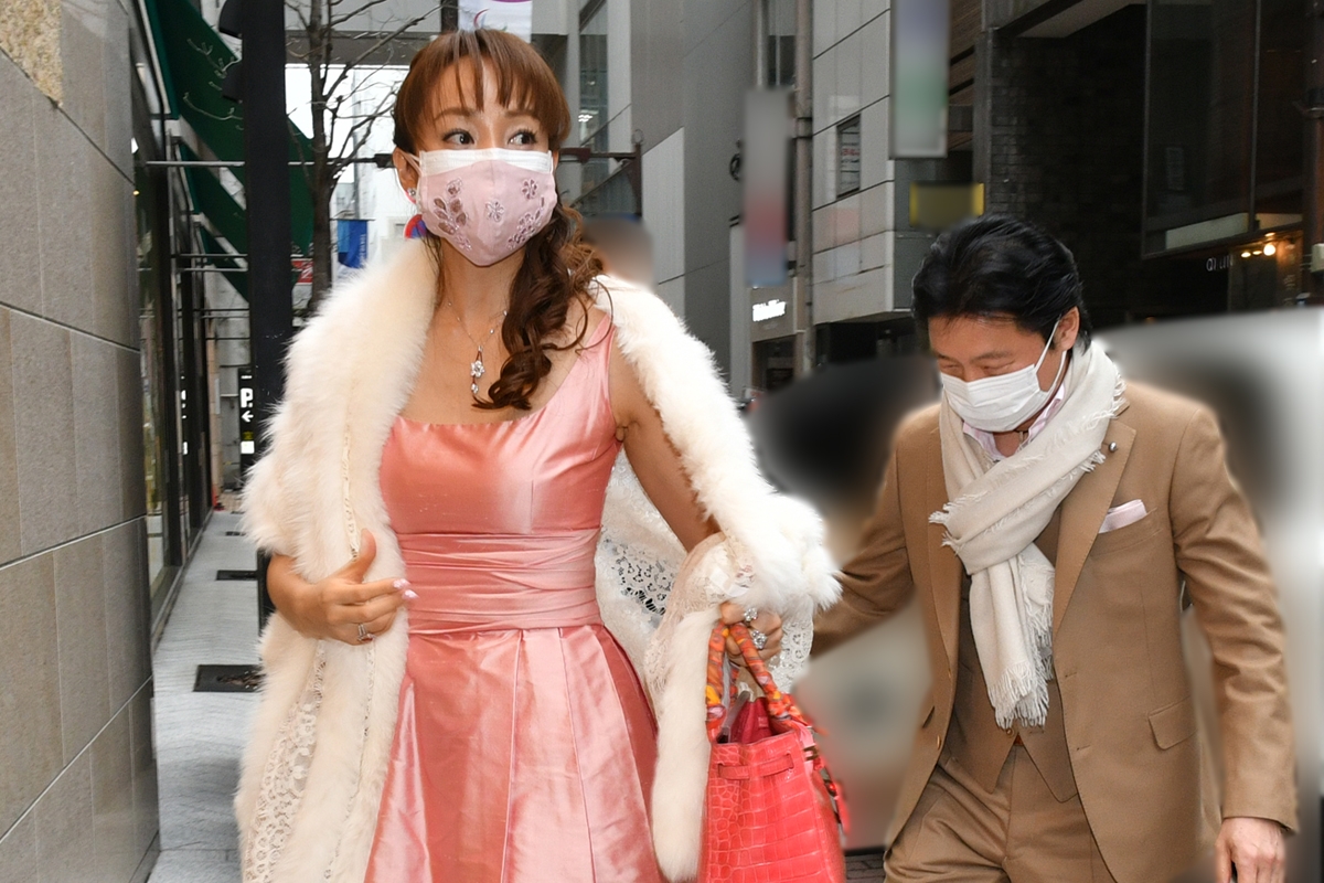 神田うのが献身介護 1000億円社長 の夫が脳梗塞で搬送されていた Newsポストセブン 神田うのが献身介護 1000億円社長 の夫が脳梗塞で搬送されていた Newsポストセブン