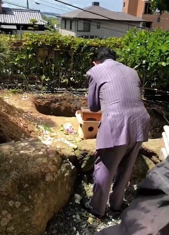 愛犬の死に、深く祈る