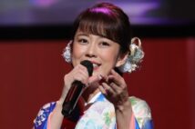 紅白出場　美人すぎる演歌歌手・丘みどりが結婚「第一子出産」へ