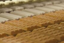 森永製菓社長「チョコモナカジャンボ」パリパリ食感の秘密教えます