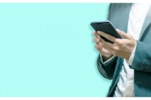 配慮が足りなかった? 両親からの就職祝いをSNSに投稿した新社会人の誤算