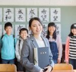 子どもの担任が若い先生だった場合の親の対応、若い先生あるあるなど