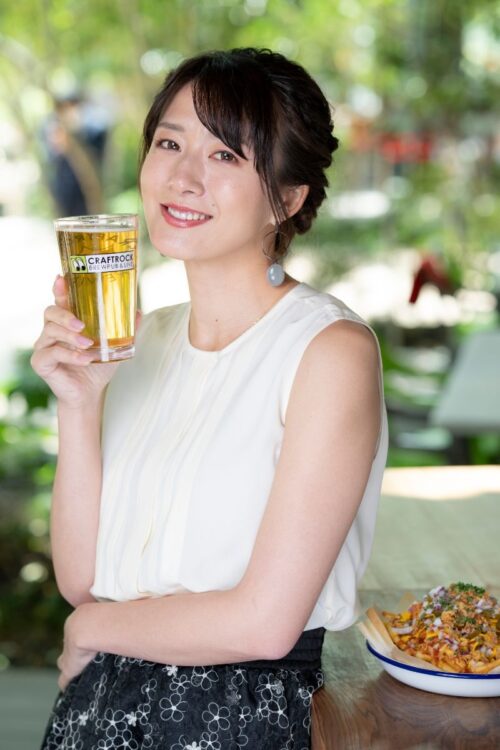 毎日のようにビールを飲むという大島由香里