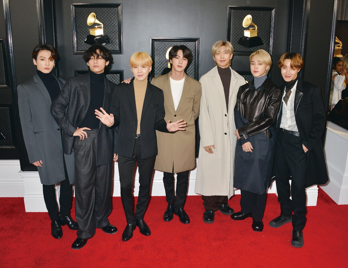 新曲再生数2億回突破のbts 快進撃の背景に ネーミング効果 Newsポストセブン