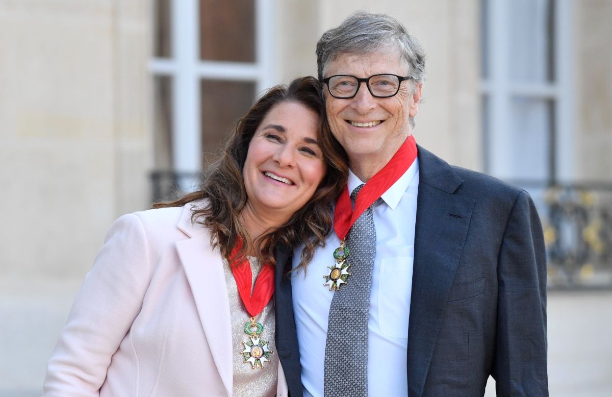 ビル・ゲイツ離婚の背景に「あのセレブ少女売春組織」が浮上｜NEWSポストセブン