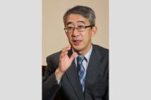 ロイヤルHDは今の苦境をどう乗り越える?(写真は菊地唯夫・会長)