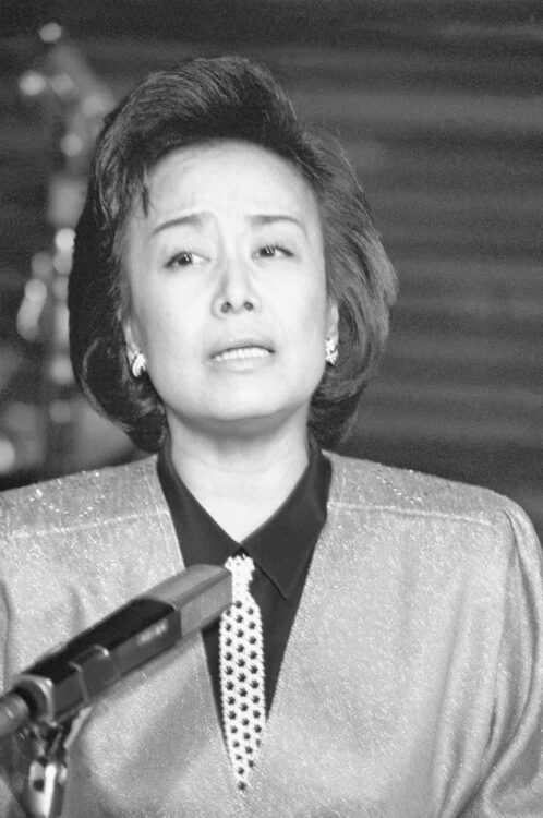 奇跡の復活にファンは歓喜したが……（1987年、時事）