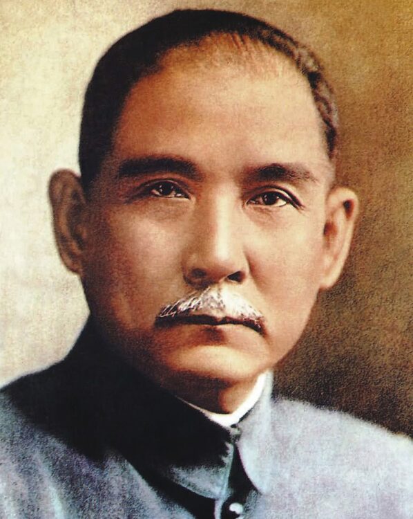1895（明治28）年に初めて来日した孫文は、華僑の援助のもと興中会横浜支部を組織した（写真／AFLO）