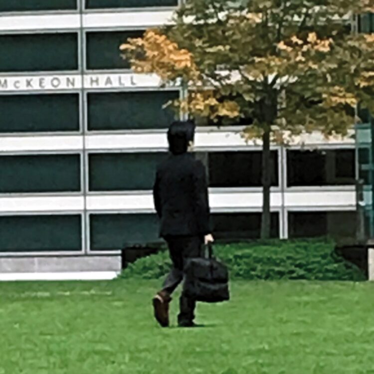 フォーダム大学時代の小室さん。現在、ライフプランを作っている最中だという