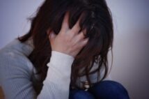 「ここから出ていけ」“コロナ警察”の標的にされた50才看護師の悔しさ