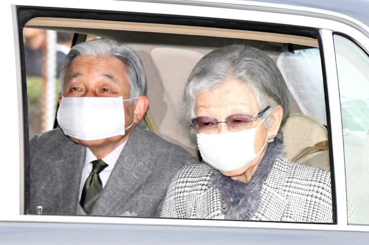 皇室全体を気にかけられている美智子さま（写真／時事通信フォト）